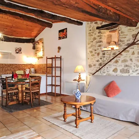 Le Cedre By Interhome Nyaraló *