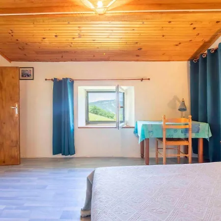 Holiday home Le Cedre - Rsb100 By Interhome